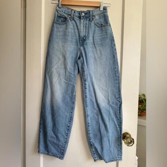 Levis Balloon Leg Jeans - Picture 4 of 12
